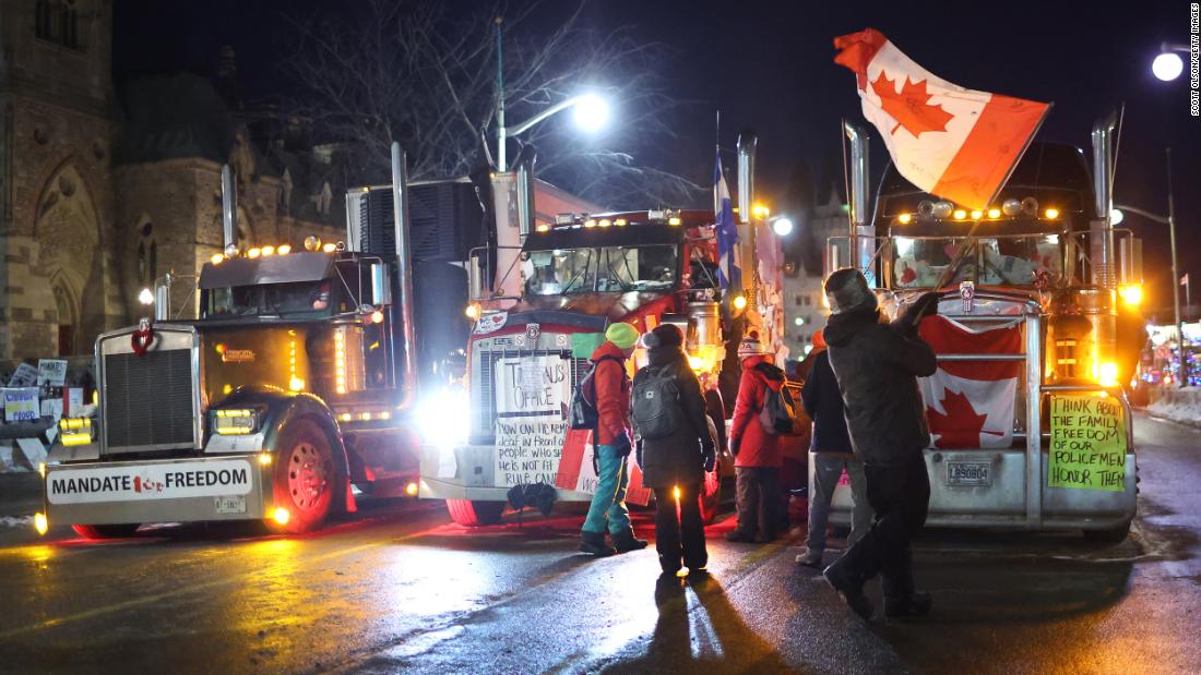 'Freedom Convoy' in Canada: Blockades at border crossings are coming to an end, but protests persist in Ottawa