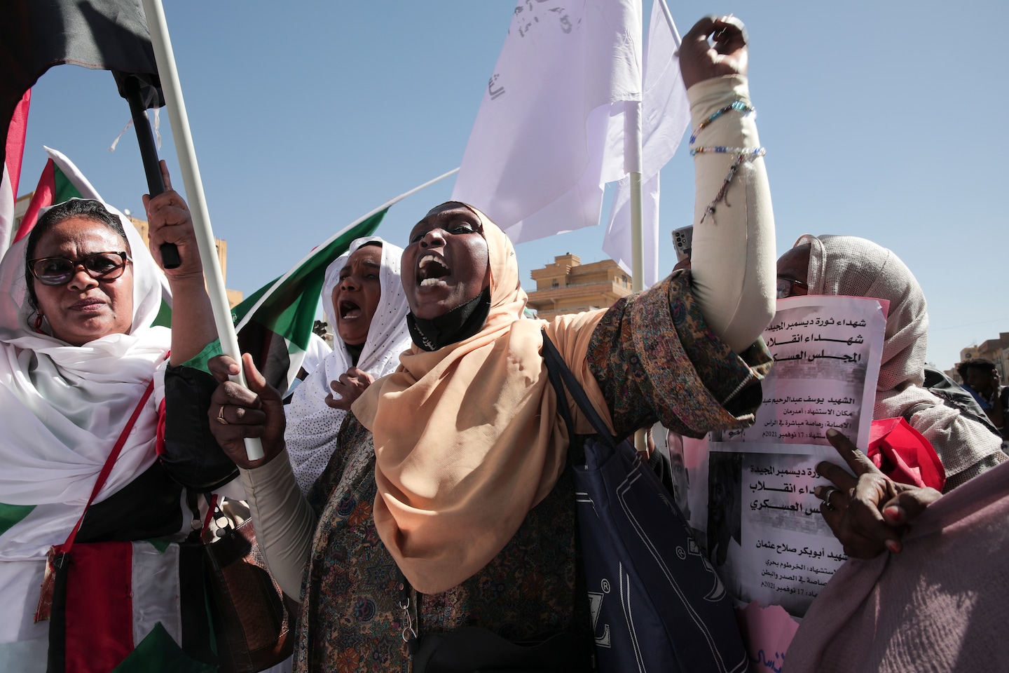 Sudan's generals, pro-democracy group ink deal to end crisis