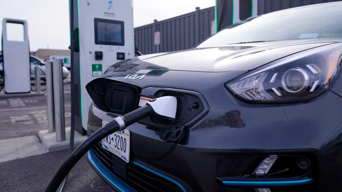 Electricity bills are surging, is it still cheaper to charge an EV than get gas? It depends.