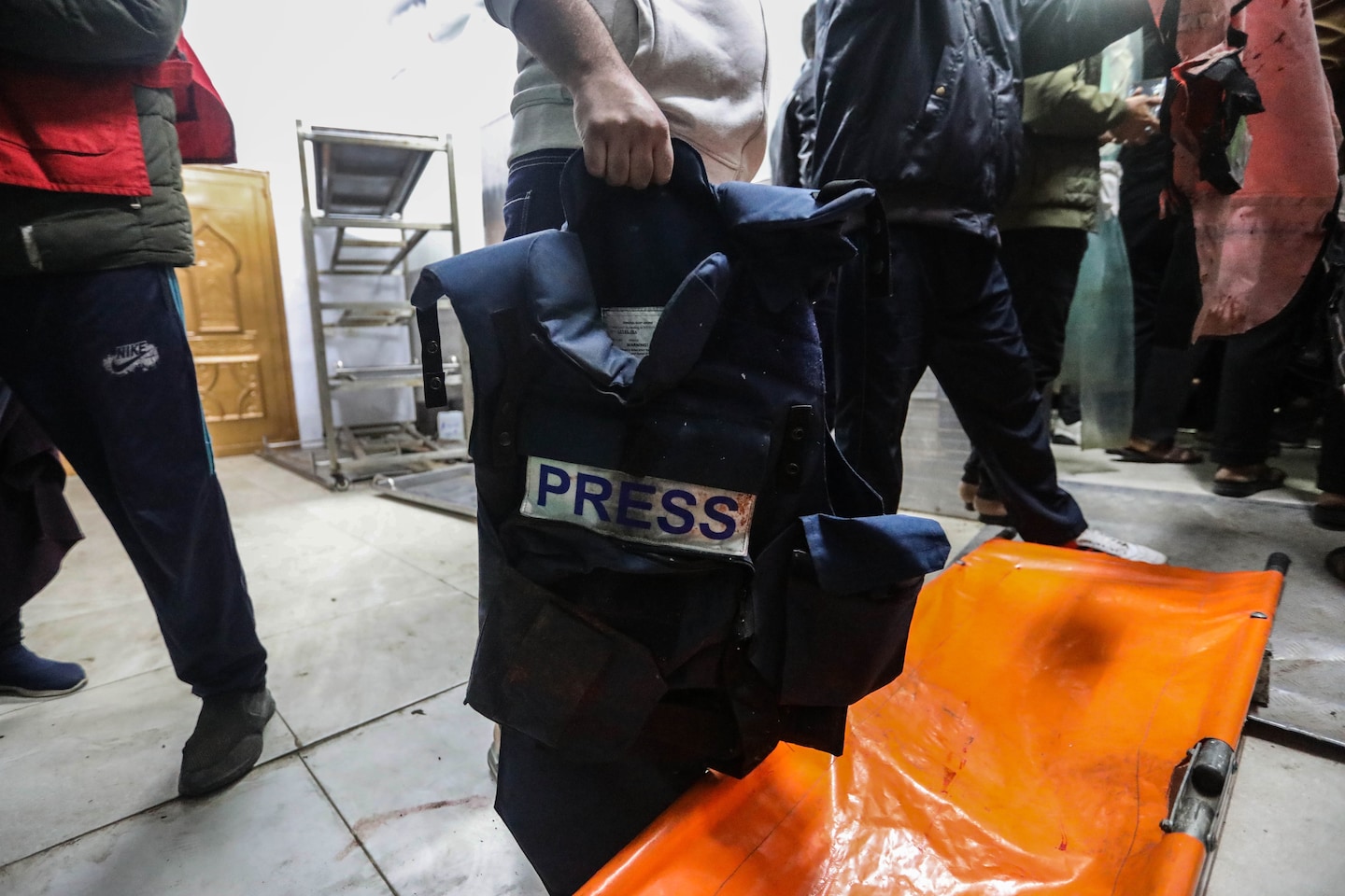 Al Jazeera cameraman killed in Gaza, correspondent injured