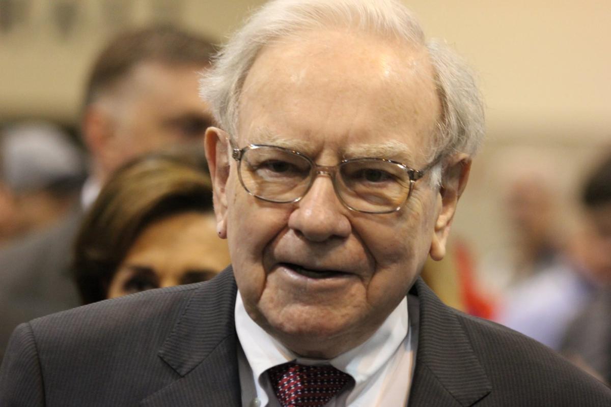 3 Warren Buffett Stocks That Are Screaming Buys in May (and Beyond)